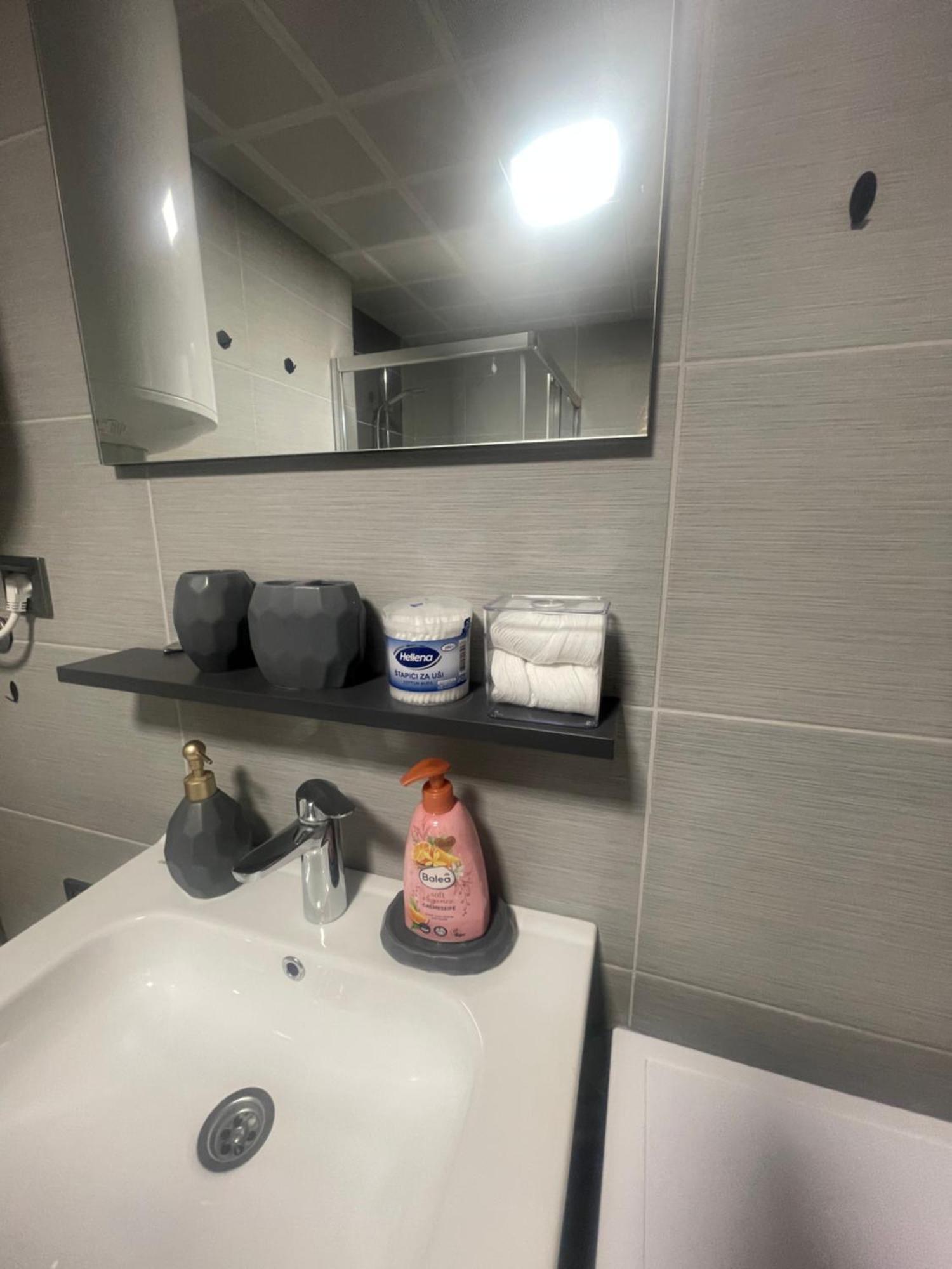 Sky Lux Point Apartment Skopje Luaran gambar
